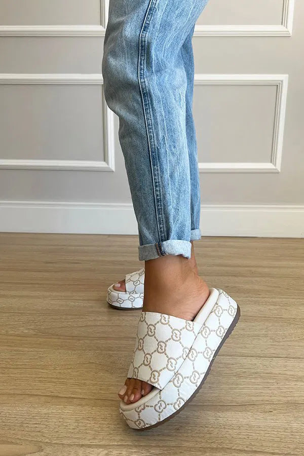 Flat Bruna Off White